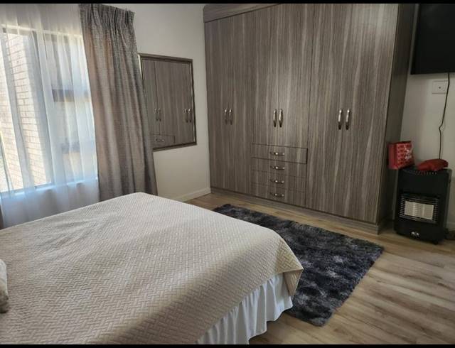 2 BEDROOM APARTMENT FOR SALE IN ILLIONDALE